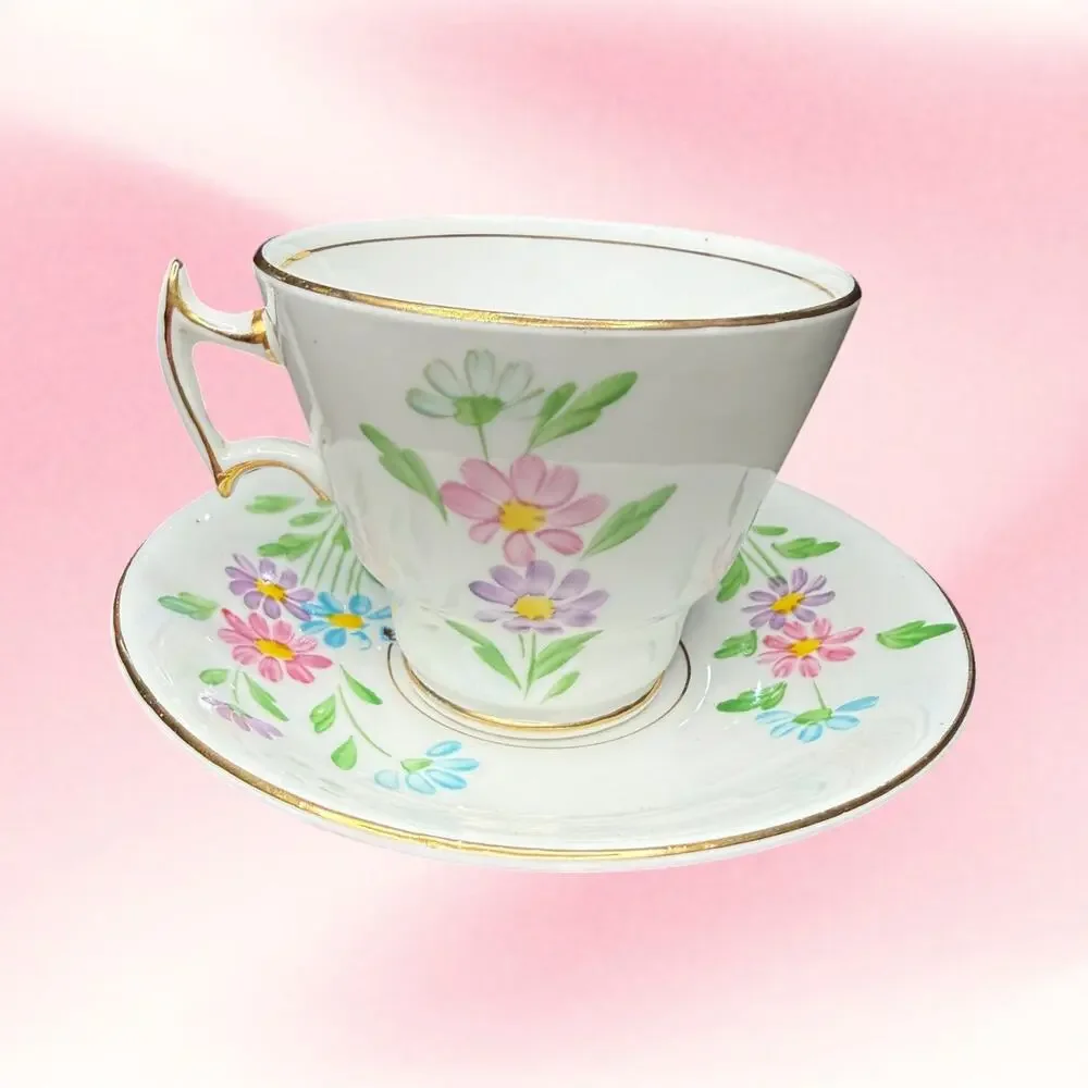 Vintage Phoenix Bone China Teacup Saucer Daisy Floral Gold Trim Cottagecore